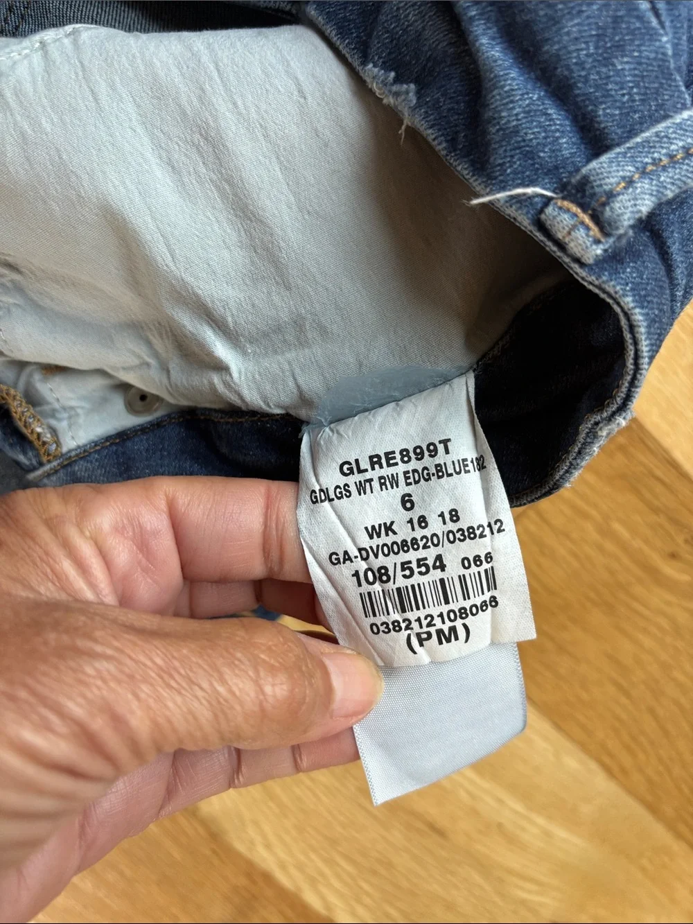 Good American Straight Skinny Jeans Size 6/28 Style 899T Blue 182